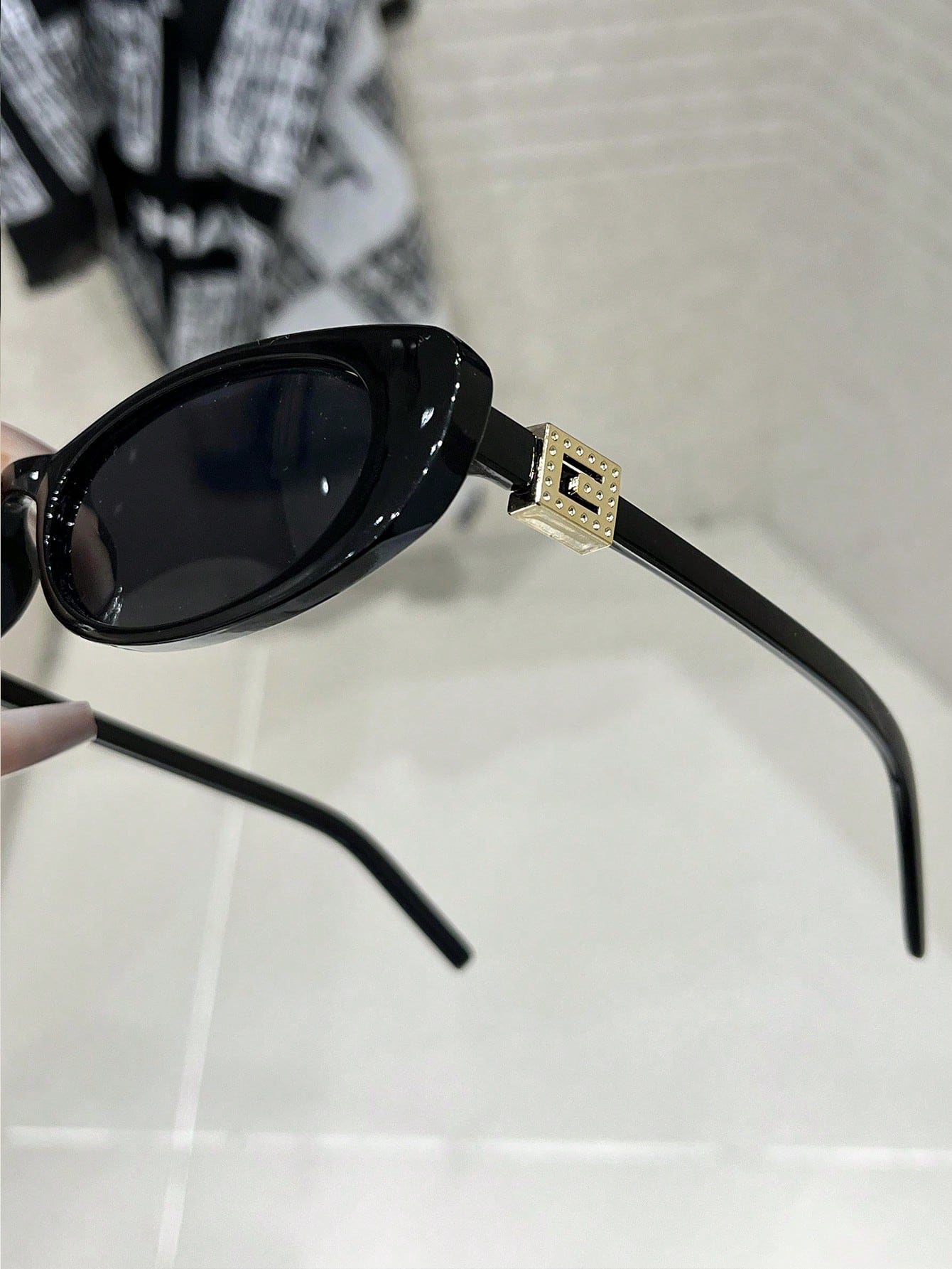 1pair Women Plastic Frame Casu - огляд і ціна Street Fashion Essentials